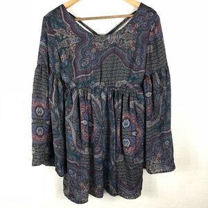 Anamá Paisley Print Bell Sleeve Keyhole Back M